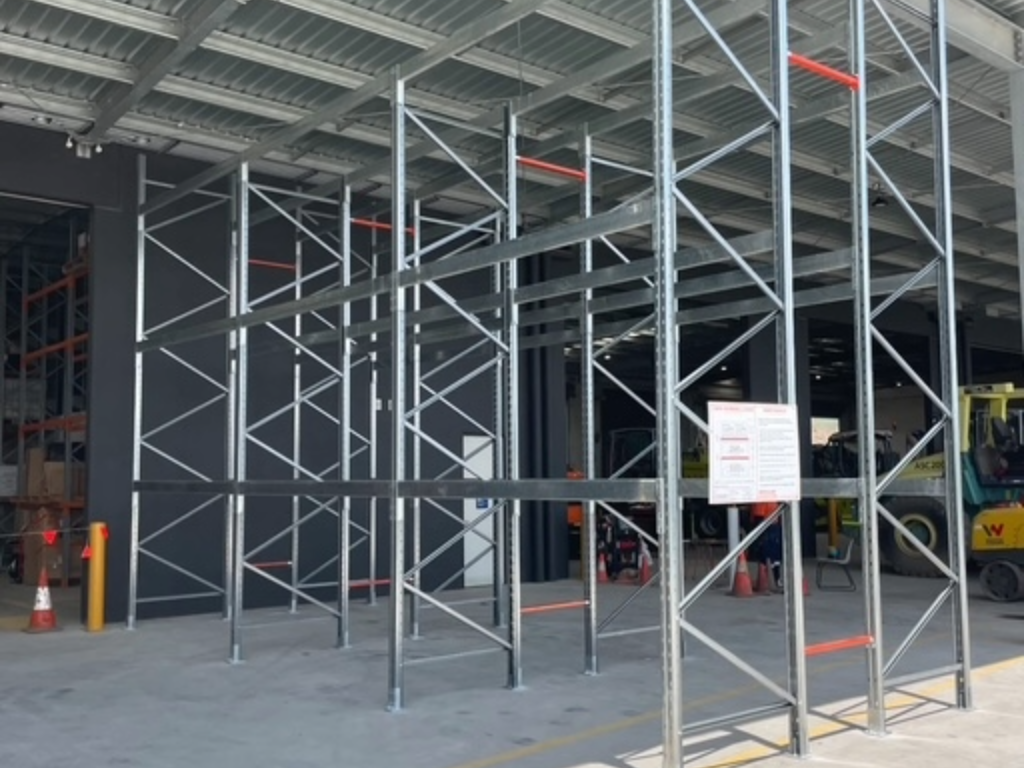 Pallet Racking, Longspan and a Custom Workbench!! - Modular Storage Systems