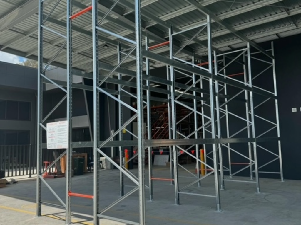 Pallet Racking, Longspan and a Custom Workbench!! - Modular Storage Systems